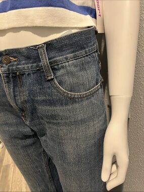 Levi's Straight Leg Jeans in Faded Blue Wash 30/30